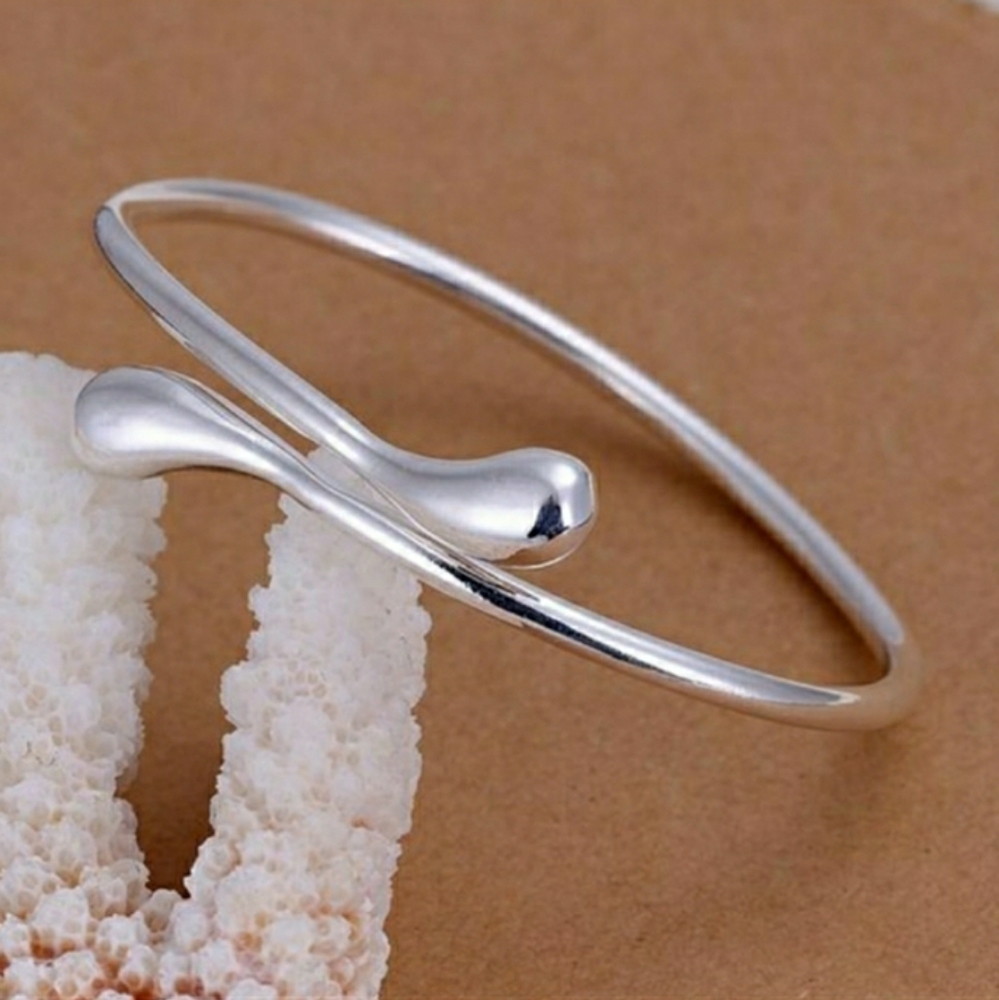 925 Sterling Silver Water Drop Jewelry Set - Picture 2 of 7